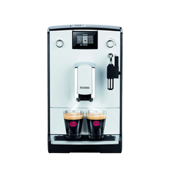 Uw intrede in de wereld van NIVONA, met versgemalen koffie elke ochtend. Met TFT-kleurendisplay en het gebruiksvriendelijke NIVONA-bedieningsconcept. Sla recepten op en pas ze aan. De handmatige SPUMATORE maakt melkschuim voor koffievariaties. Automatische reinigingsprogramma's maken het geheel compleet.