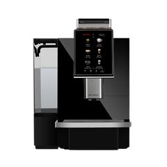 De Dr. Coffee F12 koffiemachine, uitbreidbaar met een aparte melkkoelkast voor cappuccino's en lattes met verse melk. Uitgerust met een metalen 16 grams portafilter voor twee koffies tegelijk en een voorinfusie-optie voor een betere koffie-extractie.