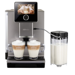 De NICR 970 koffiemachine in titanium, met een groot 5'' touch display en innovatief NIVONA bedieningsconcept. Inclusief Aroma Pre-Select voor het eenvoudig overnemen van barista-aanbevolen instellingen via de NIVONA app. Met geavanceerde aromatechnologie voor het optimaliseren van het zetproces en het verbeteren van cappuccino's.