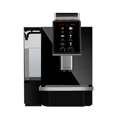 De Dr. Coffee F12 koffiemachine, uitbreidbaar met een aparte melkkoelkast voor cappuccino's en lattes met verse melk. Uitgerust met een metalen 16 grams portafilter voor twee koffies tegelijk en een voorinfusie-optie voor een betere koffie-extractie.